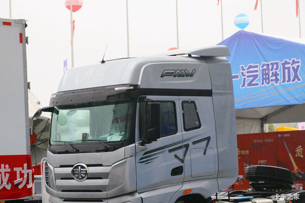 优惠0.3万 宁波市解放J7牵引车火热促销中