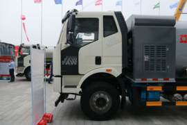 一汽解放底盘&nbsp;除尘车外观图片