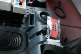 一汽解放底盘&nbsp;除尘车驾驶室图片