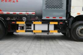 一汽解放底盘&nbsp;除尘车底盘图片