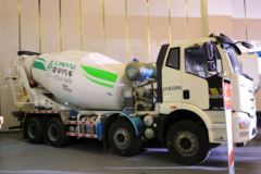 一汽解放 J6L 320马力 8X4 7.95方混凝土搅拌车(国六)(凌宇牌)(CLY5315GJB29E61)