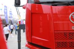 一汽解放 J6L 280马力 6X4 随车吊(CA5250JSQP62K1L5T1E6) 一汽解放 J6L 280马力 6X4 随车吊(CA5250JSQP62K1L5T1E6)