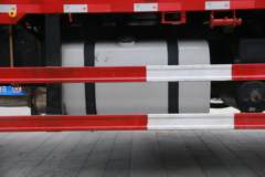 一汽解放 J6L 280马力 6X4 随车吊(CA5250JSQP62K1L5T1E6) 一汽解放 J6L 280马力 6X4 随车吊(CA5250JSQP62K1L5T1E6)