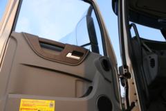 东风商用车 天龙旗舰KX 经典版 520马力 6X4 AMT自动挡牵引车(带液缓)(3.64速比)(DFH4250CX7)