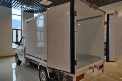 新龙马汽车 启腾N50EV CATL版 2.6T 2.76米纯电动冷藏车41.86kWh