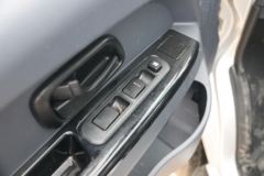 金杯 T52 1.5L 102马力 汽油 2.605米双排栏板微卡(国六)(JKC1034S6L0)