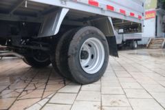 金杯 T52 1.5L 102马力 汽油 2.605米双排栏板微卡(国六)(JKC1034S6L0)
