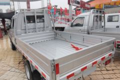 金杯 T52 1.5L 102马力 汽油 2.605米双排栏板微卡(国六)(JKC1034S6L0)