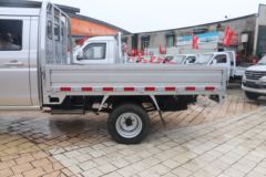 金杯 T52 1.5L 102马力 汽油 2.605米双排栏板微卡(国六)(JKC1034S6L0)