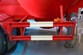 粉粒物料半挂车&nbsp;粉粒物料运输半挂车底盘图片