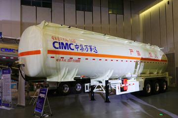 万事达 47方易燃液体罐式运输半挂车