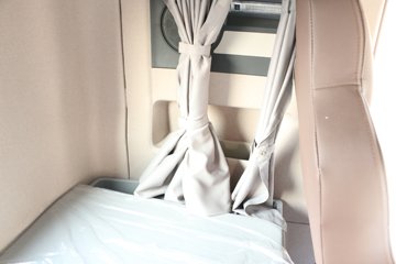 �������ó� �����콢KX ���߰� 600���� 6X4 AMT�Զ���ǣ����(����)(Һ��)(DFH4250C7)ͼƬ