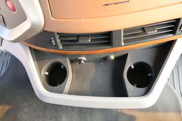 �������ó� �����콢KX ���߰� 600���� 6X4 AMT�Զ���ǣ����(����)(Һ��)(DFH4250C7)ͼƬ