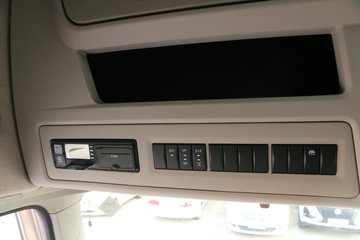 �������ó� �����콢KX ���߰� 600���� 6X4 AMT�Զ���ǣ����(����)(Һ��)(DFH4250C7)ͼƬ