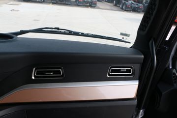 �й����� HOWO TH7�ؿ� ������ 540���� 6X4 AMT�Զ���ǣ����(����)(��Һ��)(ZZ4257V324HF1B)ͼƬ