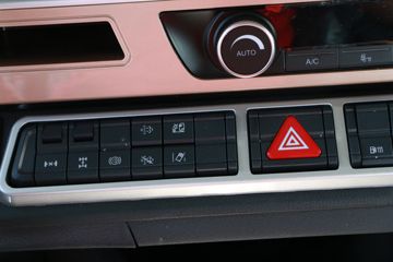 �й����� HOWO TH7�ؿ� ������ 540���� 6X4 AMT�Զ���ǣ����(����)(��Һ��)(ZZ4257V324HF1B)ͼƬ