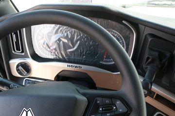 �й����� HOWO TH7�ؿ� ������ 540���� 6X4 AMT�Զ���ǣ����(����)(��Һ��)(ZZ4257V324HF1B)ͼƬ