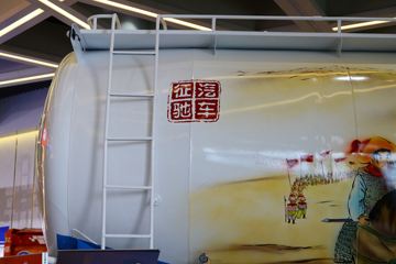 28.5方系列&nbsp;粉粒物料运输半挂车外观图片