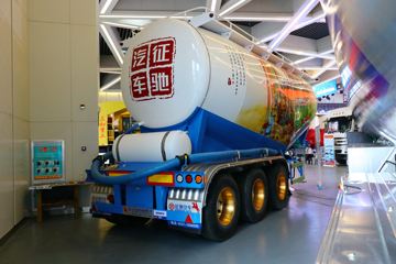 28.5方系列&nbsp;粉粒物料运输半挂车外观图片