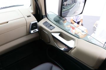 ���� �����K7�ؿ� ���ʰ� 560���� 6X4 AMT�Զ���ǣ����(����)(��������)(HFC4252P1K8E33KS)ͼƬ