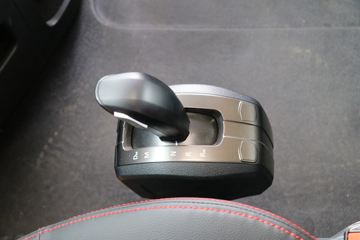 ���� �����K7�ؿ� ���ʰ� 560���� 6X4 AMT�Զ���ǣ����(����)(��������)(HFC4252P1K8E33KS)ͼƬ