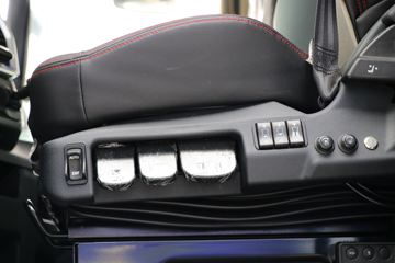 ���� �����K7�ؿ� ���ʰ� 560���� 6X4 AMT�Զ���ǣ����(����)(��������)(HFC4252P1K8E33KS)ͼƬ