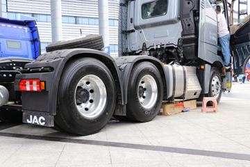 ���� �����K7�ؿ� ���ʰ� 560���� 6X4 AMT�Զ���ǣ����(����)(��������)(HFC4252P1K8E33KS)ͼƬ