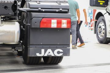 ���� �����K7�ؿ� ���ʰ� 560���� 6X4 AMT�Զ���ǣ����(����)(��������)(HFC4252P1K8E33KS)ͼƬ