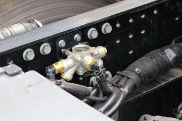 ���� �����K7�ؿ� ���ʰ� 560���� 6X4 AMT�Զ���ǣ����(����)(��������)(HFC4252P1K8E33KS)ͼƬ