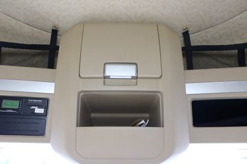 ���� �����V7�ؿ� 560���� 6X4 AMT�Զ�����ͷǣ����(����)(���ߵ�����)(HFC4253C1K7E45KS)ͼƬ