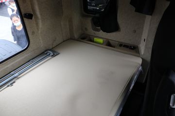 ���� �����V7�ؿ� 560���� 6X4 AMT�Զ�����ͷǣ����(����)(���ߵ�����)(HFC4253C1K7E45KS)ͼƬ