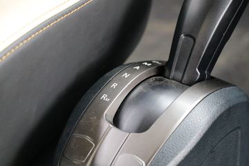 ���� �����V7�ؿ� 560���� 6X4 AMT�Զ�����ͷǣ����(����)(���ߵ�����)(HFC4253C1K7E45KS)ͼƬ