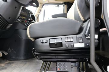 ���� �����V7�ؿ� 560���� 6X4 AMT�Զ�����ͷǣ����(����)(���ߵ�����)(HFC4253C1K7E45KS)ͼƬ