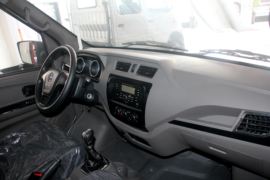 御风EM26&nbsp;电动封闭厢货驾驶室图片