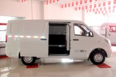 东风股份 御风EM26 3T 4.865米纯电动厢式运输车