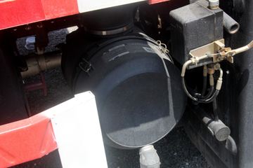 ���� ������D9 180���� 4X2 6.8����ʽ�ػ���ͼƬ