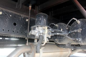 ���� ������D9 180���� 4X2 6.8����ʽ�ػ���ͼƬ