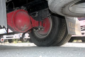 ���� ������D9 180���� 4X2 6.8����ʽ�ػ���ͼƬ