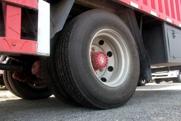 ���� ������D9 180���� 4X2 6.8����ʽ�ػ���ͼƬ