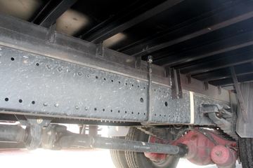 ���� ������D9 180���� 4X2 6.8����ʽ�ػ���ͼƬ