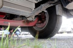 东风 多利卡D9 180马力 4X2 6.8米厢式载货车(EQ5161XXYL9BDGAC)