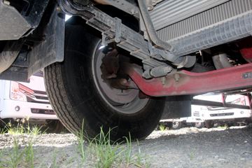 ���� ������D9 180���� 4X2 6.8����ʽ�ػ���ͼƬ