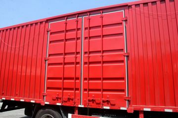���� ������D9 180���� 4X2 6.8����ʽ�ػ���ͼƬ