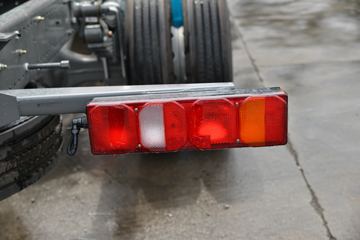 �й����� ����N5G�п� 250���� 4X2 6.75��AMT�Զ�����ʽ�ػ���(����)(ZZ5187XXYK511JF1)ͼƬ