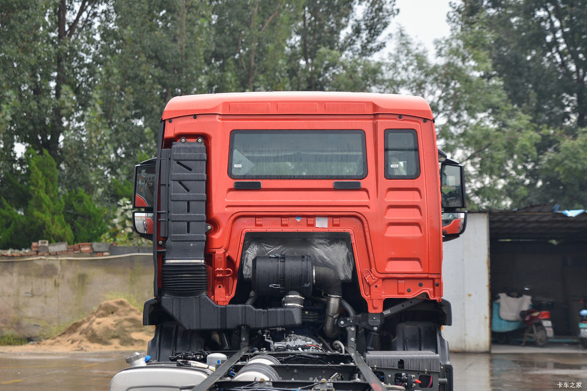 �й����� HOWO TX 220���� 4X2 6.75�ײ�դʽ�ػ���(����)���                                                