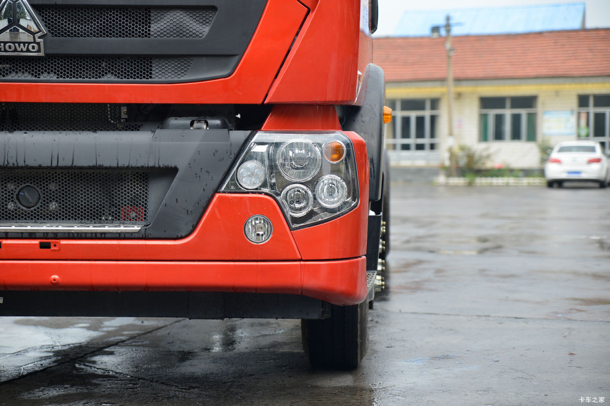 �й����� HOWO TX 220���� 4X2 6.75�ײ�դʽ�ػ���(����)���                                                