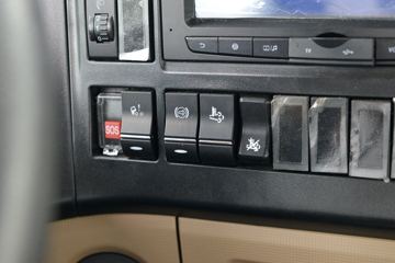 �й����� HOWO TX 220���� 4X2 6.75�ײ�դʽ�ػ���(����)(ZZ5187CCYK501GF1)ͼƬ