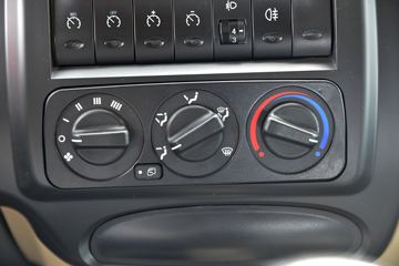 ���� �����A5L�п� 200���� 4X2 6.8�������ػ���(����)ͼƬ