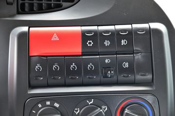 ���� �����A5L�п� 200���� 4X2 6.8�������ػ���(����)ͼƬ