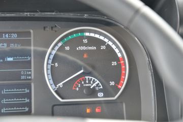 ���� �����A5L�п� 200���� 4X2 6.8�������ػ���(����)ͼƬ